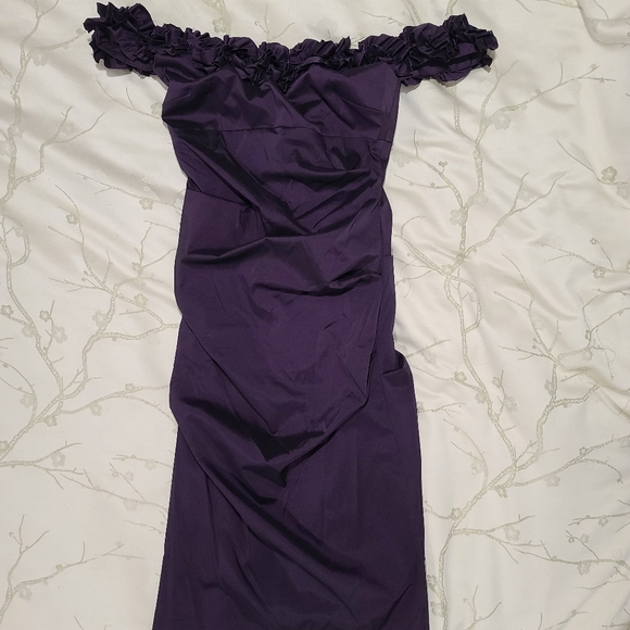 Aubergine off the shoulder Le Château dress - Picture 2 of 9